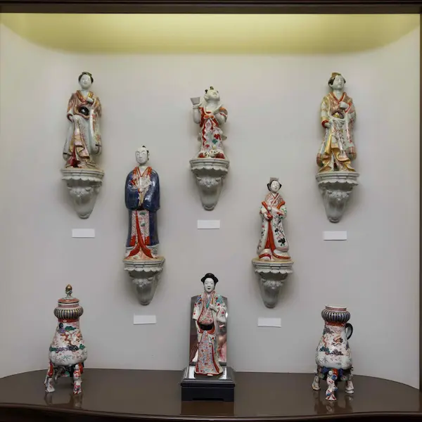 Porcelain figures